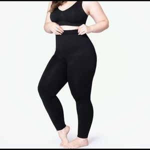 BRAND NEW UNOPENED EMPETUA HIGH WAISTED SHAPING LEGGING SIZE LARGE BNWT